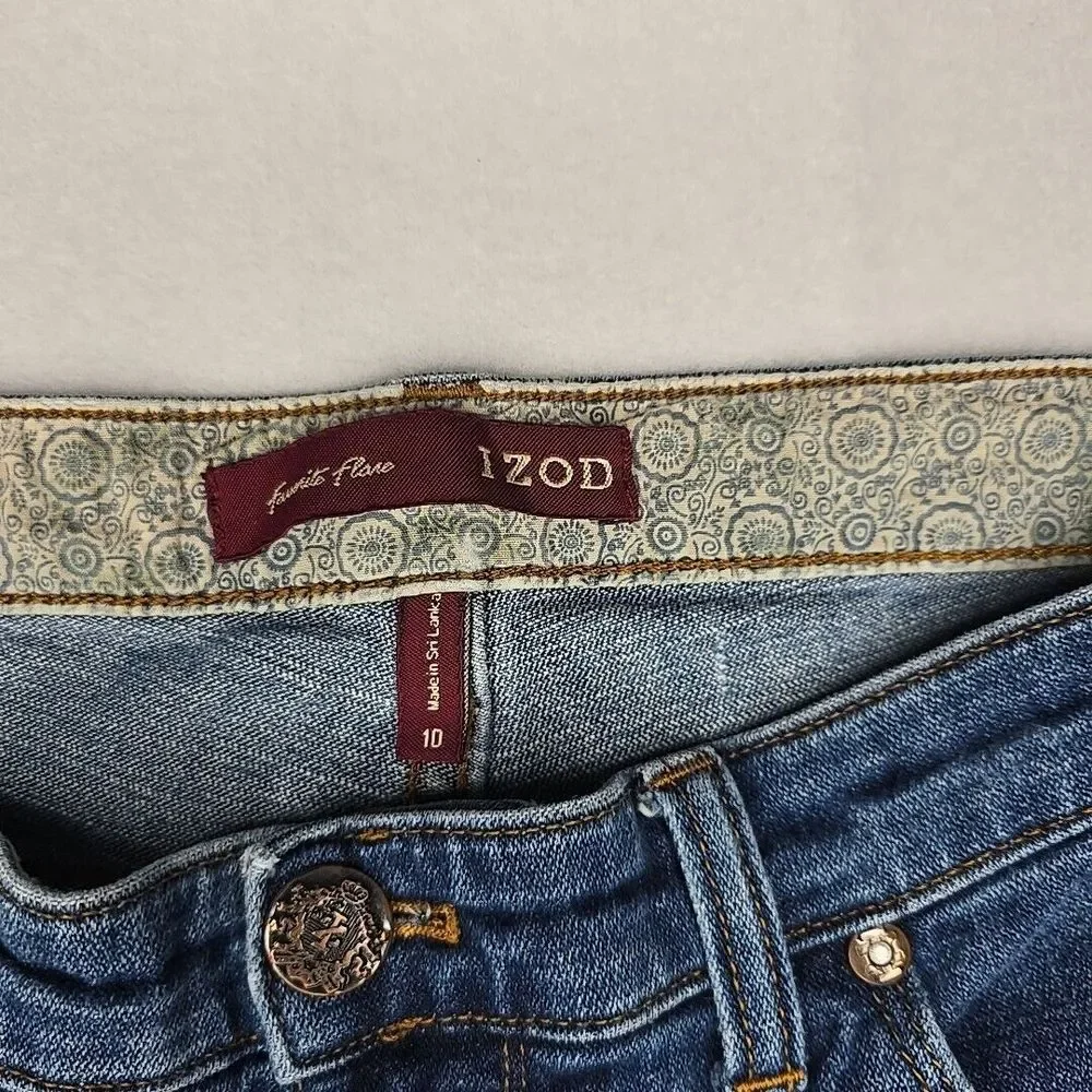 IZOD Jeans Women 10 Blue Stretch Denim Favorite Flare Preppy Trend Stretch Pants